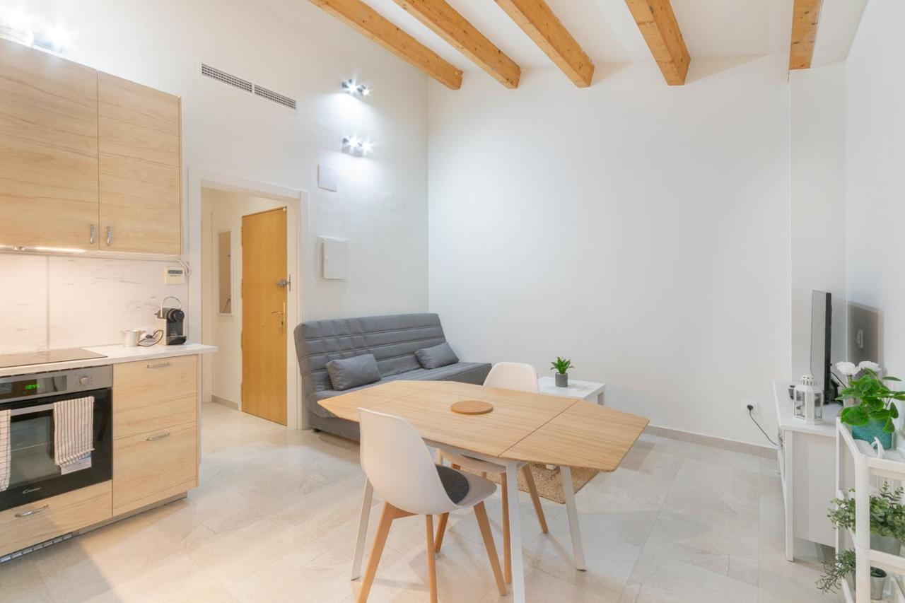 Nice City Center Apartment Vilanova i la Geltru Ngoại thất bức ảnh